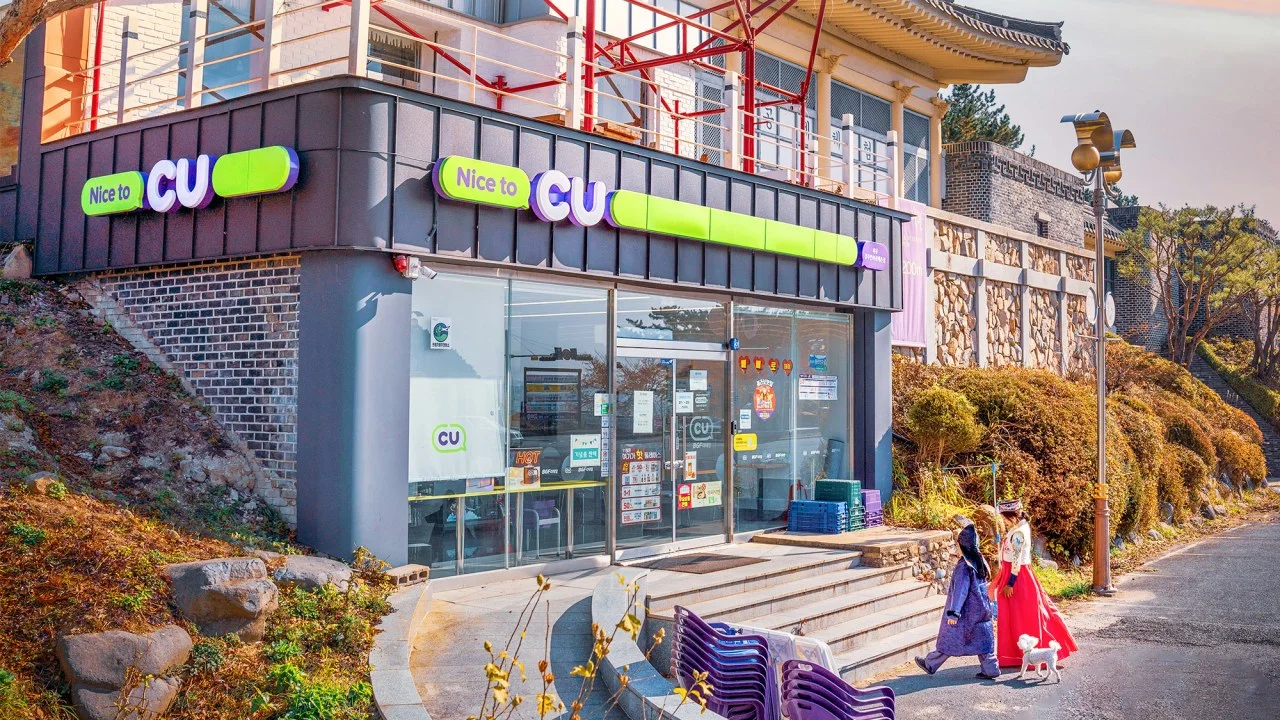 不是明洞、不是弘大！外国游客现在直奔「CU甜点店」，Melon奶油包＋香蕉牛奶成购物车标配